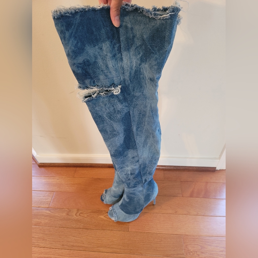Wash denim boots